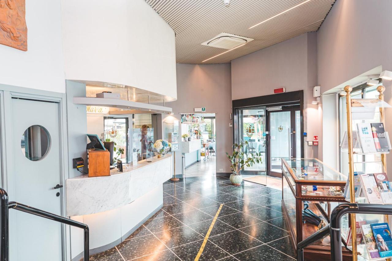 Hotel Santa Maria Chiavari Luaran gambar