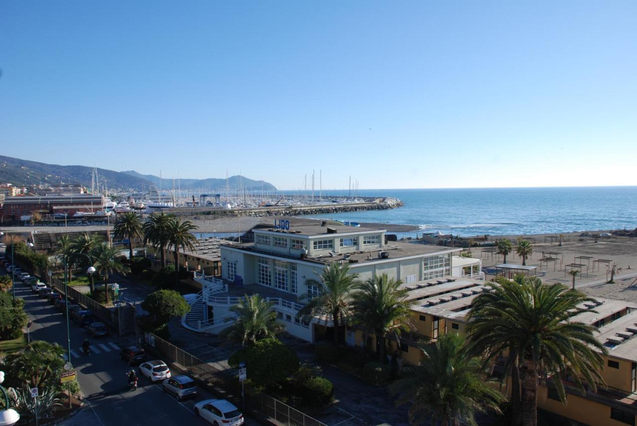 Hotel Santa Maria Chiavari Luaran gambar